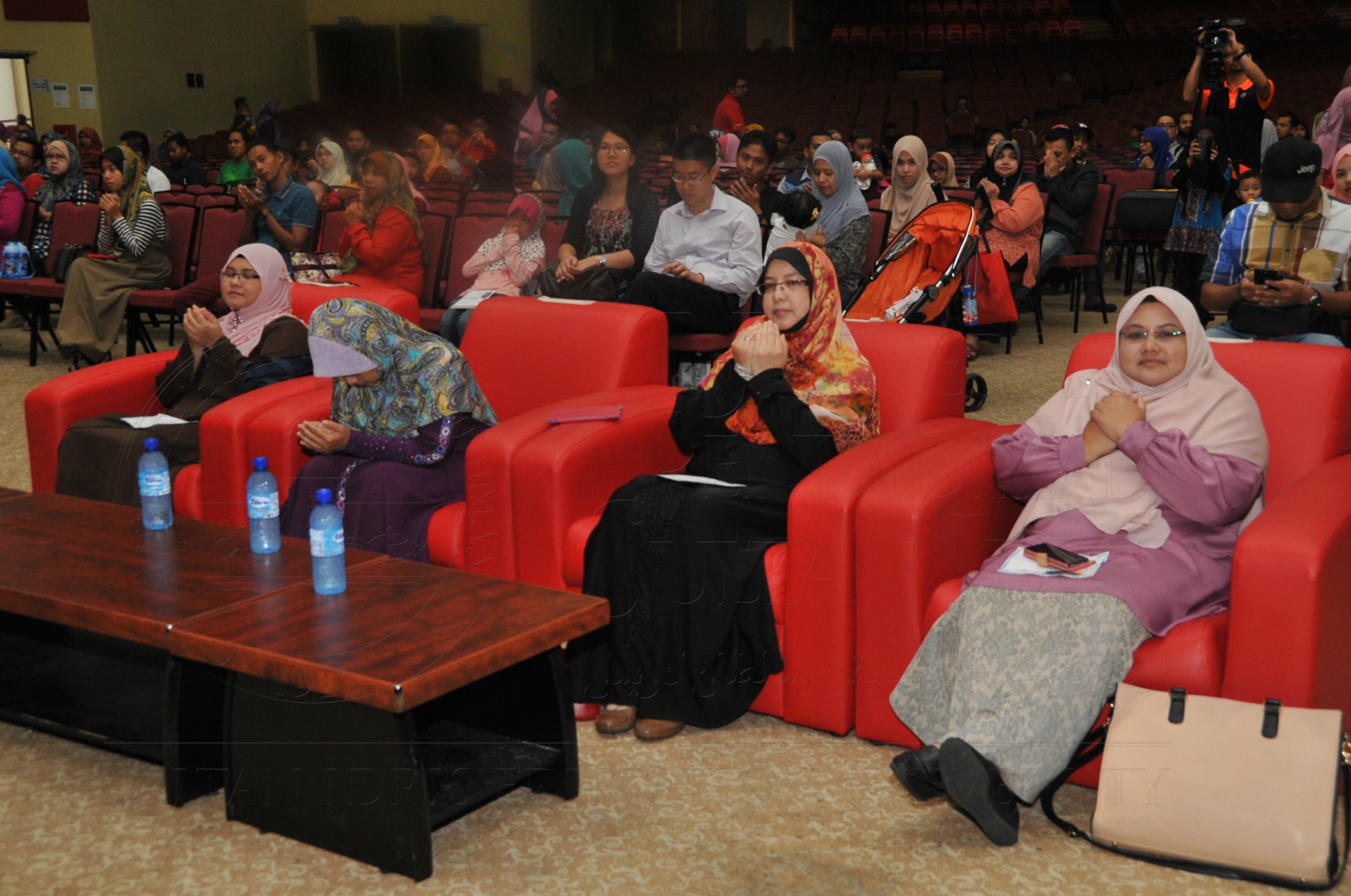 PRO15 163 KONVO HAS 0409